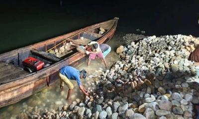যৌথবাহিনীর অভিযান, ফিরল ১২ হাজার ঘনফুট সাদাপাথর